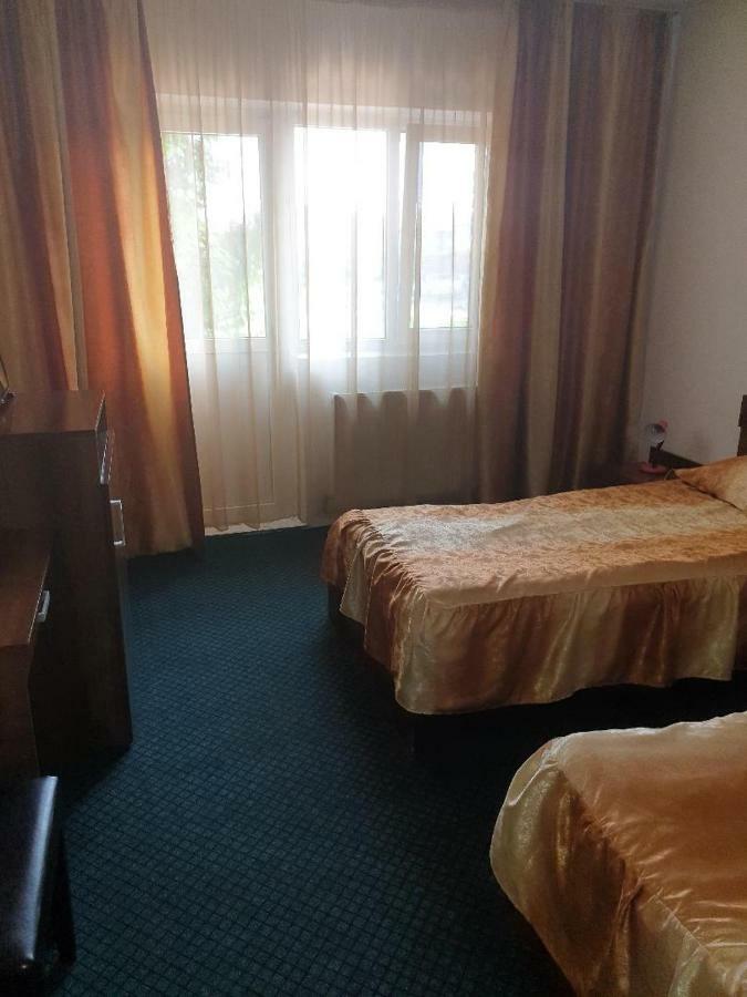 Hostel Stadion Залэу Экстерьер фото
