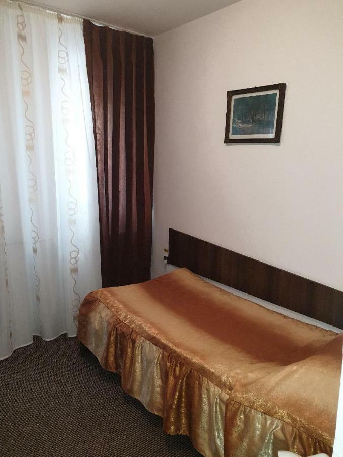 Hostel Stadion Залэу Экстерьер фото